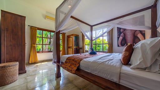 Villa Agus Mas Bedroom 1
