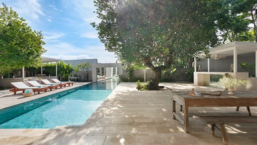 Villa Akasha Бассейн