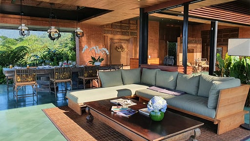 Villa Alam Mountain Living room