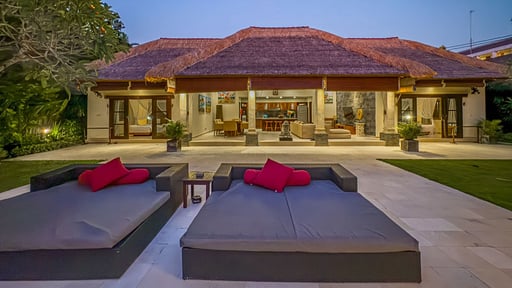 Villa Alam Swimming pool
