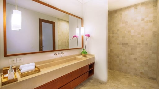 Villa Alamanda Bumbak Bedroom 1