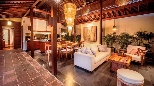 Villa Alamanda Bumbak Living room