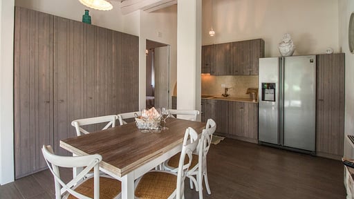 Villa Alberta Dining area