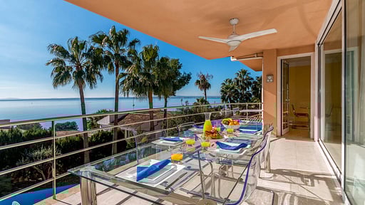 Villa Alca Paradiso Zona de comedor