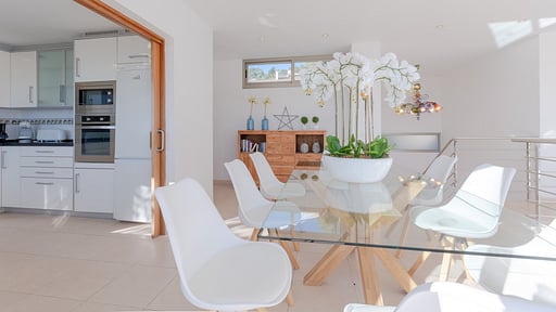 Villa Alcanada Lighthouse Dining area
