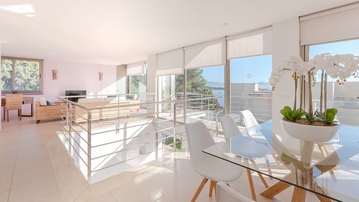 Villa Alcanada Lighthouse Dining area