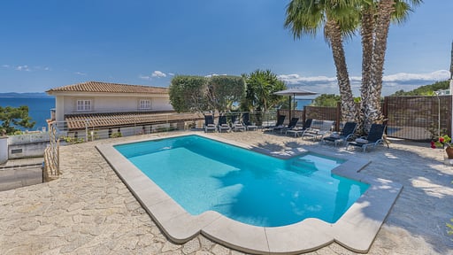 Villa Alcanada Zwembad