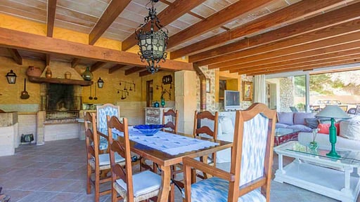 Villa Alcux Salle à manger