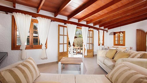 Villa Alegre Living room