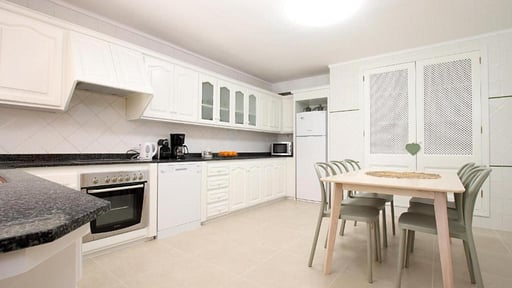 Villa Alegre Kitchen