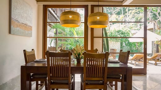 Villa Alejandra Jimbaran Dining area