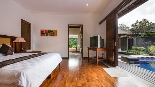 Villa Alex Bedroom 2