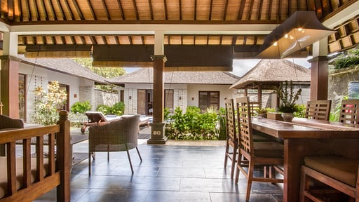 Villa Alex Dining area