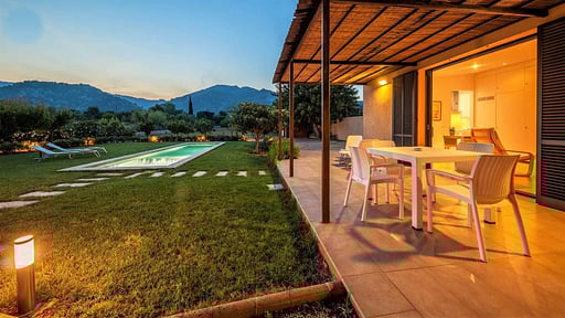 Villa Alfonsa Terrace/Veranda