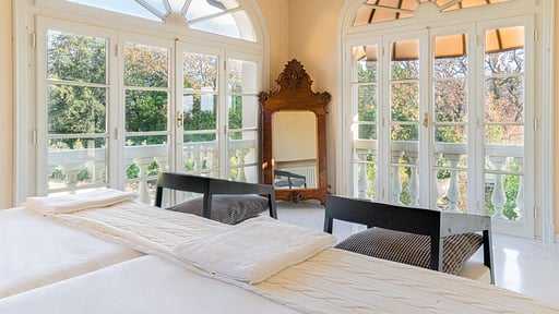 Villa Alfresco Bedroom 6