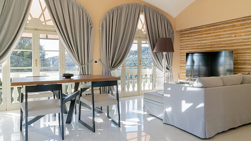 Villa Alfresco Bedroom 6