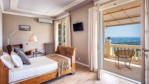 Villa Alfresco Bedroom 2