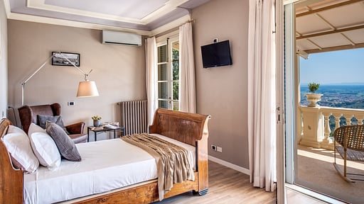 Villa Alfresco Bedroom 2