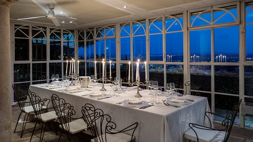 Villa Alfresco Dining area
