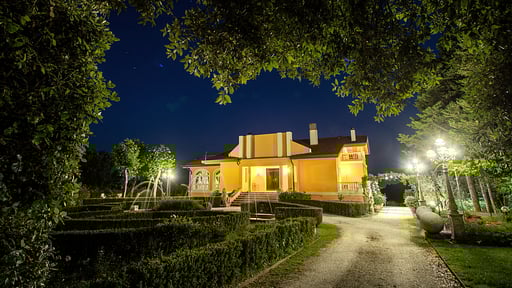 Villa Alfresco Bedroom 6