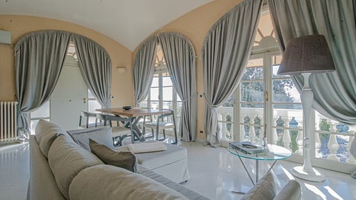 Villa Alfresco Bedroom 6