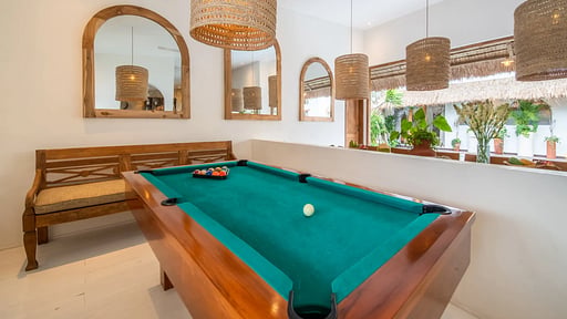 Villa Alhambra Billiard