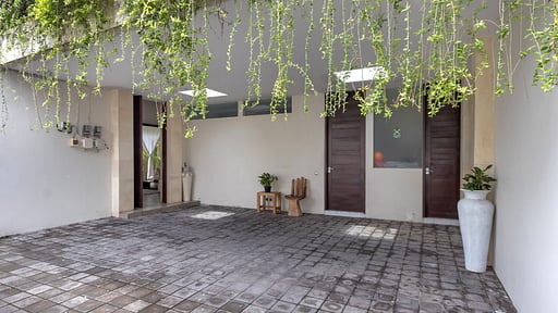 Villa Alice Dua Parking areas