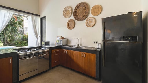 Villa Alice Satu Kitchen