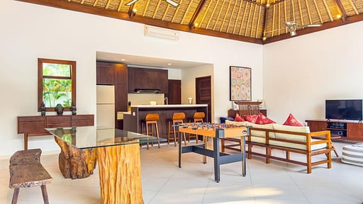 Villa Alore Living room