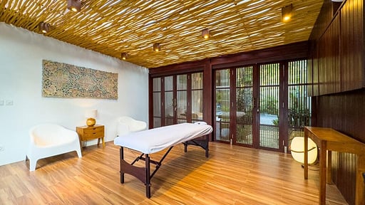 Villa Alore Spa
