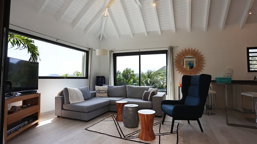 Villa Amancaya Salon 2