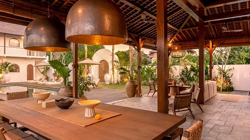 Villa Amara Dining area