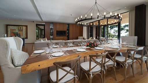 Villa Amarisa Dining area