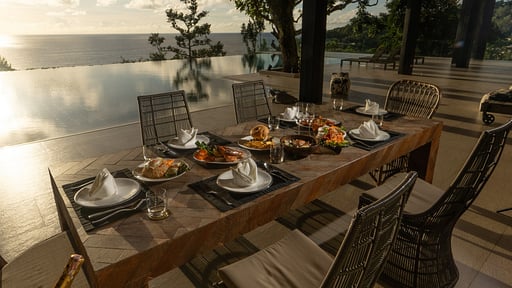 Villa Amarisa Dining area