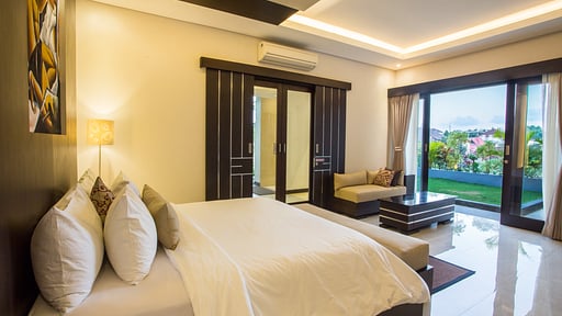 The Amarta Pool Suite Bedroom 3