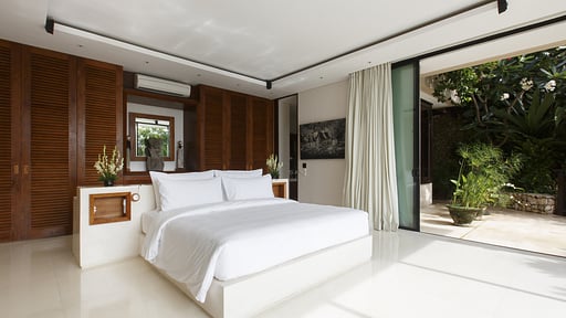 Villa Ambar Bedroom 1