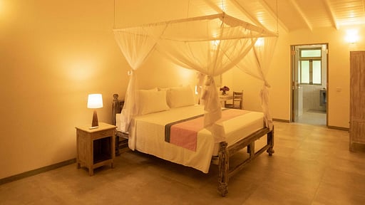 Villa Amber Llama Bedroom 1