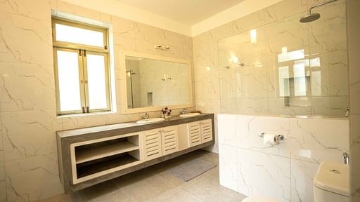 Villa Amber Llama Bedroom 3