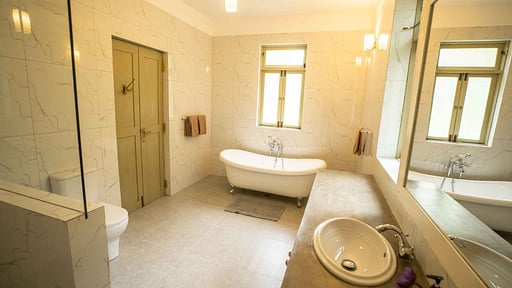 Villa Amber Llama Bedroom 2