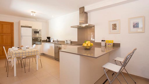 Villa Ameixa Kitchen