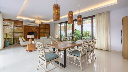 Villa Amelie Dining area