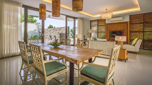 Villa Amelie Dining area