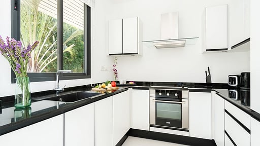 Villa Amethyst Kitchen