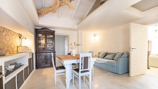 Villa Ametista Dining area 1