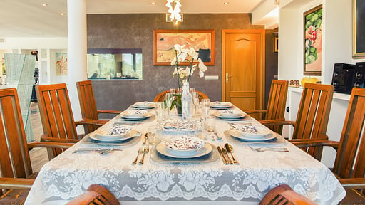 Villa Amfibi Dining area