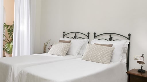 Villa Amiela Schlafzimmer 8