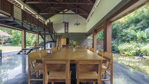 Villa Amita Dining area