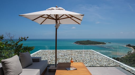 Villa Amylia Emerald Bedroom 1