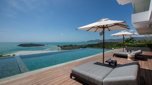 Villa Amylia Swimming pool 1