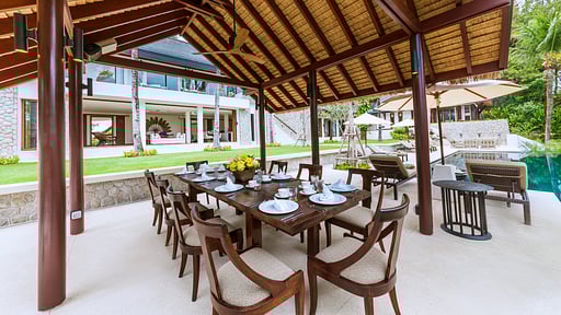 Villa Analaya Dining area